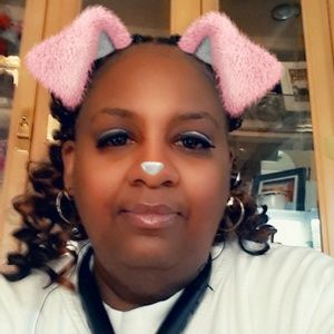 Meet your Posher, Johnetta